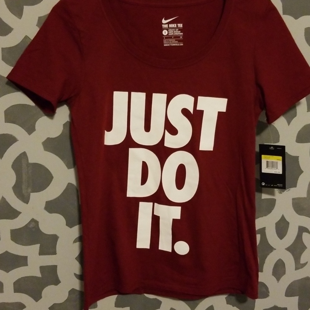 Nike tee shirt